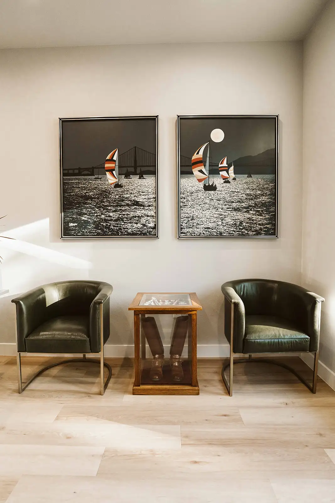 Comfortable seating area at Summit Spine & Wellness